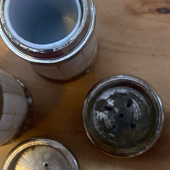 Ralph Lauren mother of pearl & silver salt & pepper shakers - Picture 12 of 16